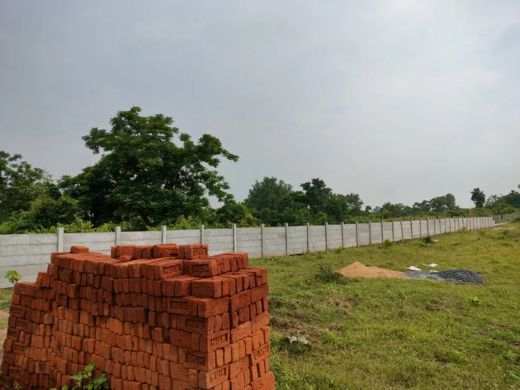 RCC boundary wall